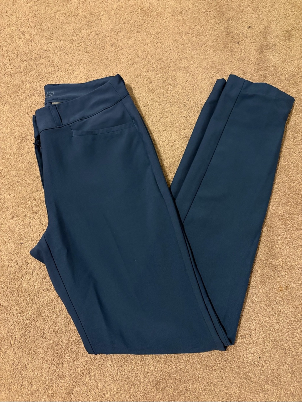 🍁 ADIDAS - Size 6 Women’s Pants